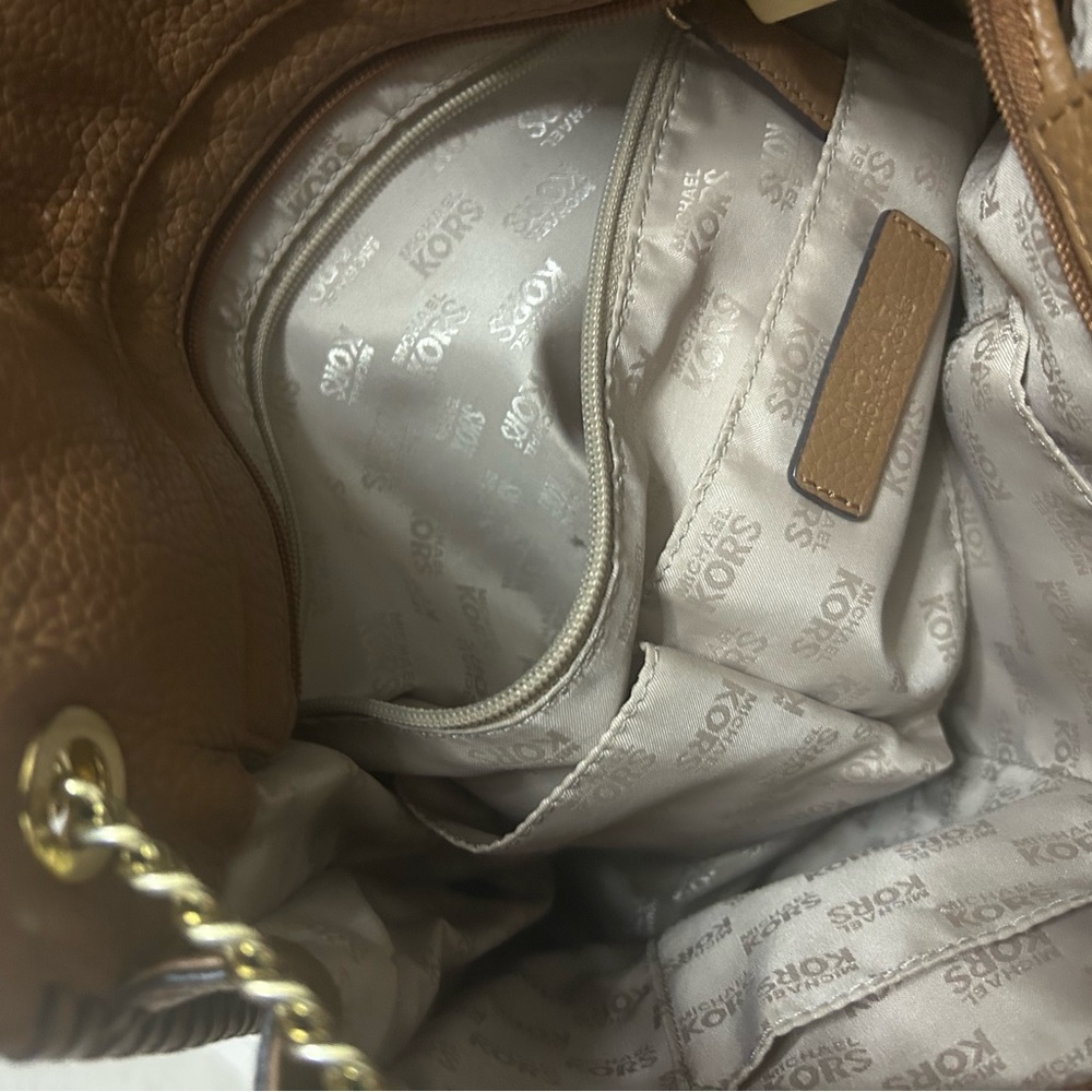 Michael Kors Tan/Brown Whipped Chelsea Leather Bag - Picture 8 of 14
